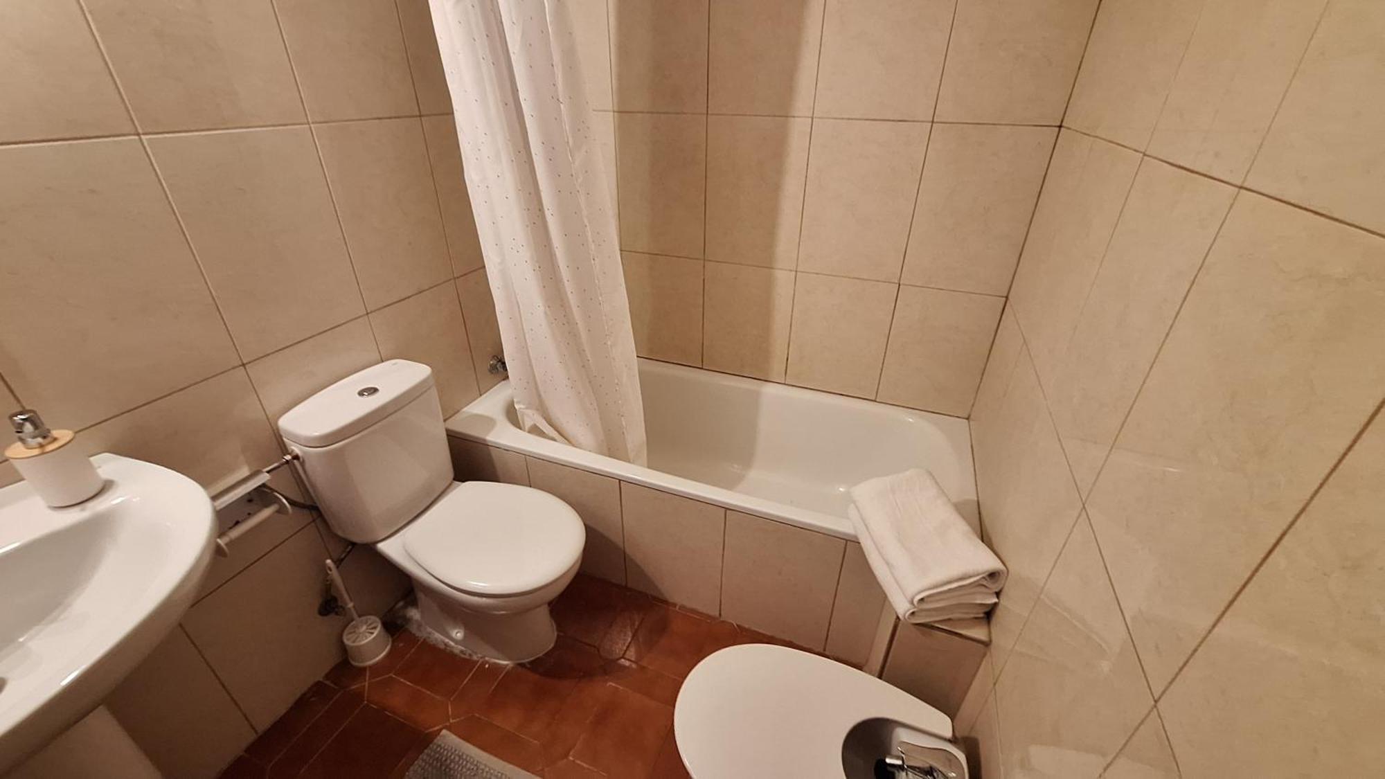 Torre Vella 165 Apartment Лестартит Екстериор снимка